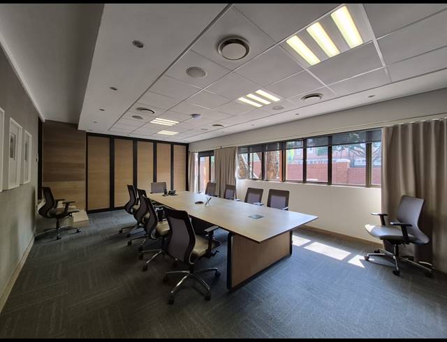 1,060M² OFFICE FOR SALE IN ILLOVO
